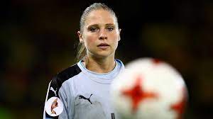 Dalle partitine in cortile con la sorella fino alle porte della fifa women's world cup: Chi E Laura Giuliani Portiere Italia Femminile E Juventus Bio Wiki Fidanzato Stipendio