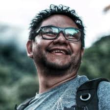 ✨ Reflexiones para un Año Nuevo 2025 ✨ En este nuevo inicio, quiero tomar  un momento para reconocer y agradecer a quienes confiaron en Stock  (Expertos Logisticos) desde nuestros primeros pasos…