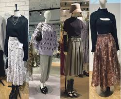 冬の”着やせ”は…「肌見せニット×ほっそりスカート」が最強説｜インフルエンサーなど118人に取材 - CanCam.jp（キャンキャン）