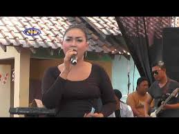 Badai biru badai biru badai biru badai biru recorded by __hardi25__ and _cah_gombong on smule. 07 Payung Hitam Gavra Mangunsaren Youtube