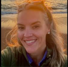 Where to stay in Milos, Greece, for restorative time?