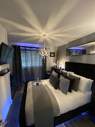 However, when treated like the gorgeous color it is, white makes a bold, clean dramatic design statement and can be the. Bedroom Room Design Bedroom Black Bedroom Decor Grey Bedroom Design