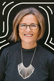 Kathryn Hetherington's Instagram, Twitter & Facebook