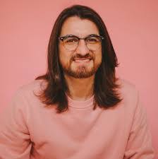 Thomas Bequette's Instagram, Twitter & Facebook