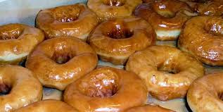 Delicieuse Recette De Beignes Qui Ressemblent A Tout Point De Ceux De Chez Krispy Kreme Desserts Ma Fourchette In 2020 Desserts Donut Glaze Doughnut Recipe