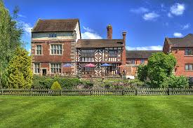 The Very Romantic Wedding Venue In Shrewsbury Shropshire The Albright Hussey Manor Fabulous Romantic Wedding Venue Wedding Venues England Travel