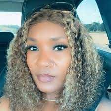 This is what it looks like when you grew up in a sports family.  Particularly in one where the dad put all the daughters in fast pitch  softball from 1st grade. WE