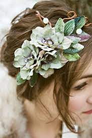 For those who are charmed by flowers, these floral wedding rings created by our artisans are sure to impress. Backyard Love Wedding Hair Wreath Woodland Wedding Hair Floral Crown