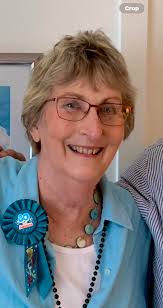 Dear talented members, I need your help. My mother passed away yesterday 😭  May I please kindly ask you to make some nice background, these are our  hands just a day before.