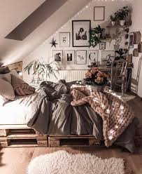 Small Bedroom Ideas Right Here Are Ten Small Bedroom Ideas As Well As Ideas To Aid You Develop A Bed Room Inspiration Bedroom Bedroom Decor Aesthetic Bedroom
