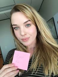 I hate social media besides Reddit. Roast me so I delete this too :  rRoastMe