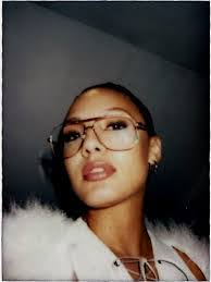 Faith Craig's Instagram, Twitter & Facebook