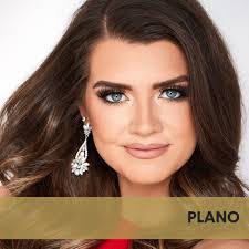 Colleen Rocha's Instagram, Twitter & Facebook