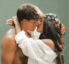 Dixiedamelio Noahbeck In 2020 Famous Girls Perfect Sisters Dixie Song