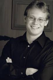 Ryan McEldowney (Tenor)