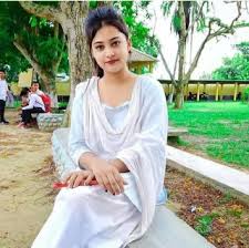 Portrait a beautiful asian teen woman smiling,happy,fun and selfie with smartphone. Facebook Girls Images Fb Hot Girls Hd 290 Beautiful Girls Photos Download