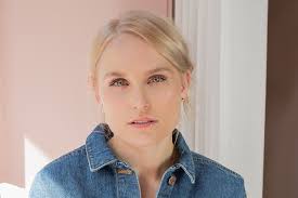 Sjekk ut mi nye plate «sleppe tak» her⬇️🎶💙🎶 evaweelskram.lnk.to/sleppetak. Musikk Eva Weel Skram Finne Heim Bodoposten No