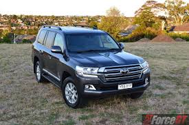 The 2020 toyota land cruiser drips with nostalgia. Toyota Landcruiser Series 200 Review 2016 Landcruiser Sahara