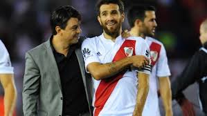 Leonardo daniel ponzio (born 29 january 1982) is an argentine professional footballer who plays for river plate mainly as a defensive midfielder. Leo Ponzio Hablo Sobre La Posibilidad De Marcelo Gallardo En La Seleccion