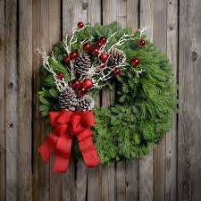 Import quality christmas garland supplied by experienced manufacturers at global sources. 45 Diy Christmas Wreaths How To Make A Holiday Wreath