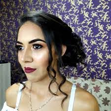 Edith Roa's Instagram, Twitter & Facebook