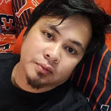 Leonard Palma's Instagram, Twitter & Facebook