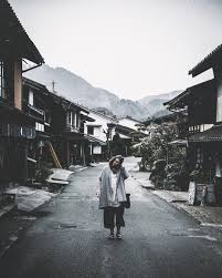 L Image Peut Contenir 1 Personne Maison Et Plein Air Instagram Scenes World