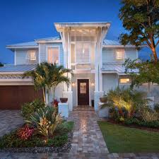 Homeadvisor's house painting cost guide gives the average price to paint a home exterior per square foot, including stucco & vinyl siding. Central Florida Exterior Paint Ideas Art Deco Residence Nasrallah Architectural Group Inc Glidden Offers A Variety Of High Quality Exterior Paints And Exterior Paint Primer That