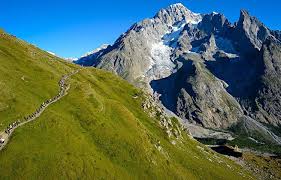 Twelve key segments have shaped the occ, ccc®, tds® and the utmb®. Ultra Trail Mont Blanc Victoria Para Pau Capell Tds Y Mercedes Arcos Occ Barrabes Com