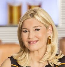 Ton In Ton Der Passende Farbsteinschmuck Zu Den Aktuellen Modefarben Lieblingsstil In 2020 Outfit Haare Und Beauty Ohrringe