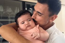 Potret Kedekatan Hagia dan Papa Vincent Verhaag