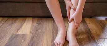 Lebensjahr zu symptomen von wechseljahrsbeschwerden wie reizbarkeit, abbau der muskelkraft und mattigkeit. Gelenk Und Muskelschmerzen In Den Wechseljahren