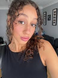 Looking for a female roommate in the LA area for July?