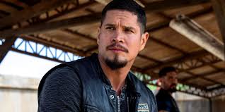Is an american crime drama television series created by kurt sutter and elgin james, that premiered on september 4, 2018 on fx. Mayans Mc Season 4 Updates Release Date Story Screen Rant