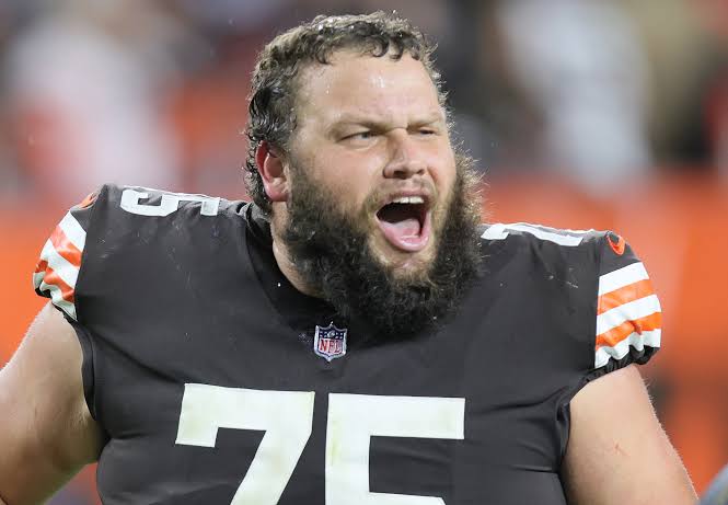 Joel Bitonio's contract extension is about more than money for the  longest-tenured Cleveland Brown - cleveland.com