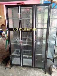 Untuk harga etalase ukuran dan model custom anda dapat menghubungi kami: Rak Piring Bentuk Lemari Kaca Daun Gratis Ongkir Perlengkapan Rumah 770701148