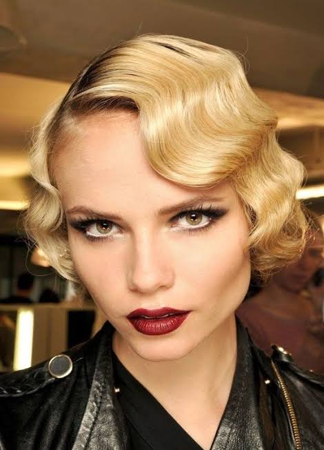 44 Stunning Vintage Waves Bridal Hair Ideas - Weddingomania