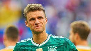 Thomas müller 2000 im alter von 11 jahren, 2009 mit 20 und 2016 mit 26. Thomas Muller Bei Der Wm Was War Los Sport Sz De