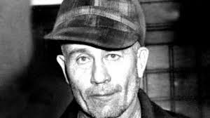 Getty images 12 sur 22 le voisin d'ed gein, bob hill, regarde autour de lui avec horreur. Ed Gein Hitch Les Meteors Lux Interior Et Un Cadeau Bonusse
