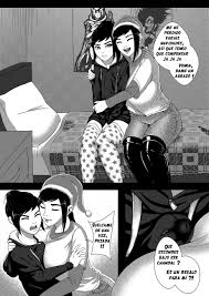 Chica con pene cogiendo con su amiga tetona