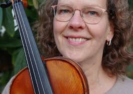 14. Mai 2025: PREMIERE! Das Ensemble „Der kleine Elektroladen“ fragt in  seinem musikalischen Kabarett „Märchenstunde“: Brauchen wir Märchen? und  kommt zu überraschenden Einsichten.