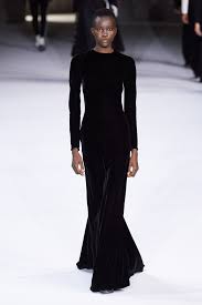 Black And White Fashion Show Haider Ackermann Fall 2020 Ready To Wear Fashion Show In 2020 Fashion Ready To Wear Fashion Show