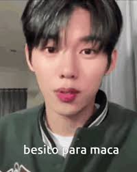 Jeonghyeon-maca Evnne GIF