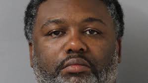 Thousands of prescription pain pills, guns, cash seized in Nashville bust