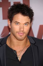 the most popular accessory at the country music awards ceek jewelry kellan lutz beautiful men faces lutz