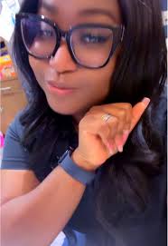 It's Friday! You gotta give to receive 😏 Whether it's good energy, go...