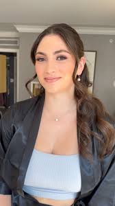 𝐉𝐔𝐋𝐈𝐄 𝐋𝐀𝐍𝐃𝐄𝐑 𝐀𝐑𝐓𝐈𝐒𝐓𝐑𝐘 (@julielanderartistry) • Instagram  photos and videos