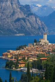 Malcesine Lago Di Garda Veneto Italy Places To Travel Italy Travel Beautiful Places To Visit