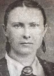 Gertrude Robbins's Instagram, Twitter & Facebook