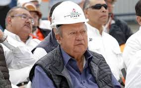 Carlos romero deschamps went to the headquarters of the oil workers union of the mexican republic, where according to mexico city based newspaper reforma, he announced his resignation. Romero Deschamps Renuncia Como Secretario General Del Sindicato Petrolero Noticias Deportes Gossip Columnas El Sol De Mexico